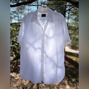UNTUCKit White Linen Short Sleeve Casual Shirt